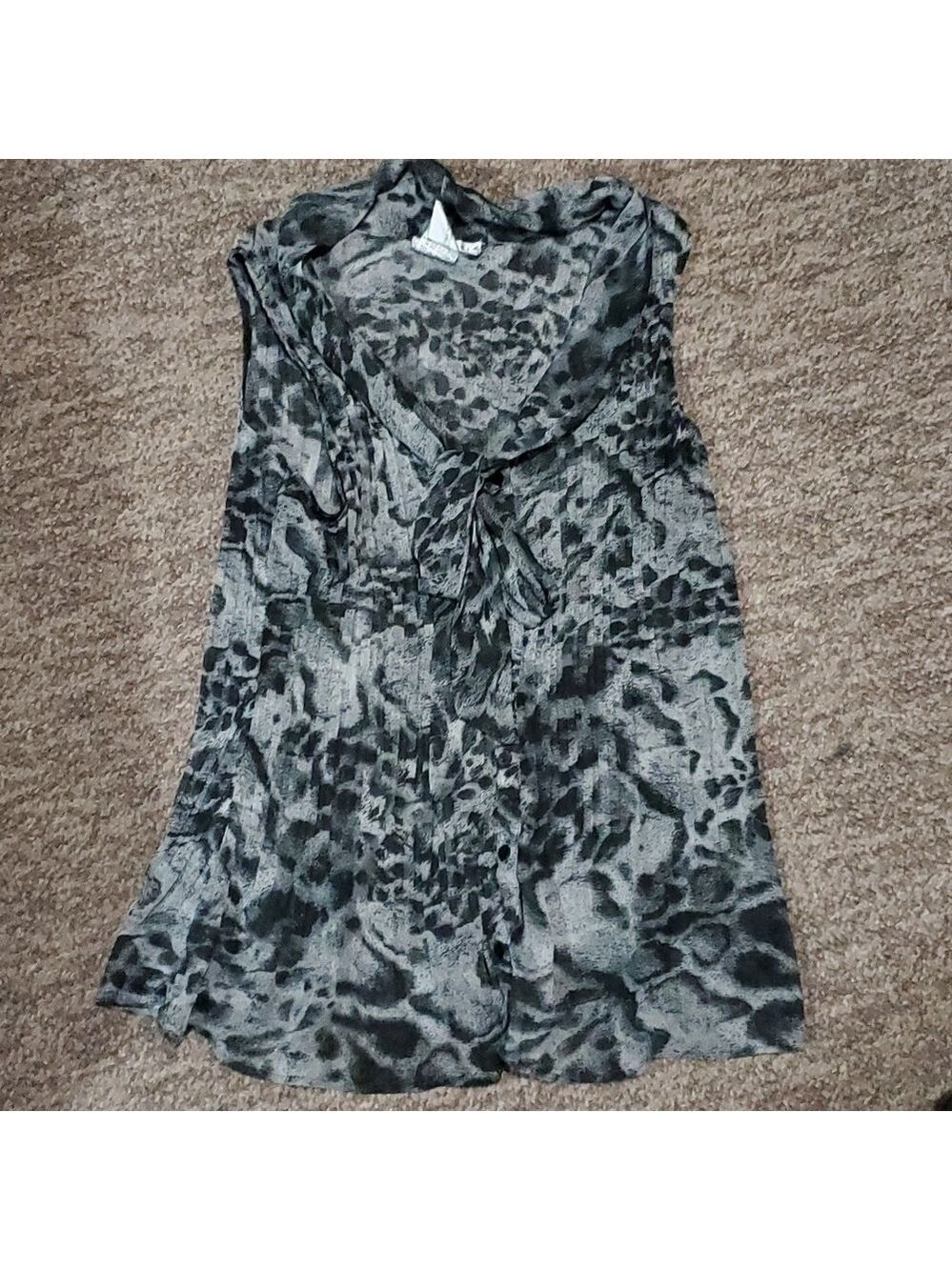 Ladies top size xl